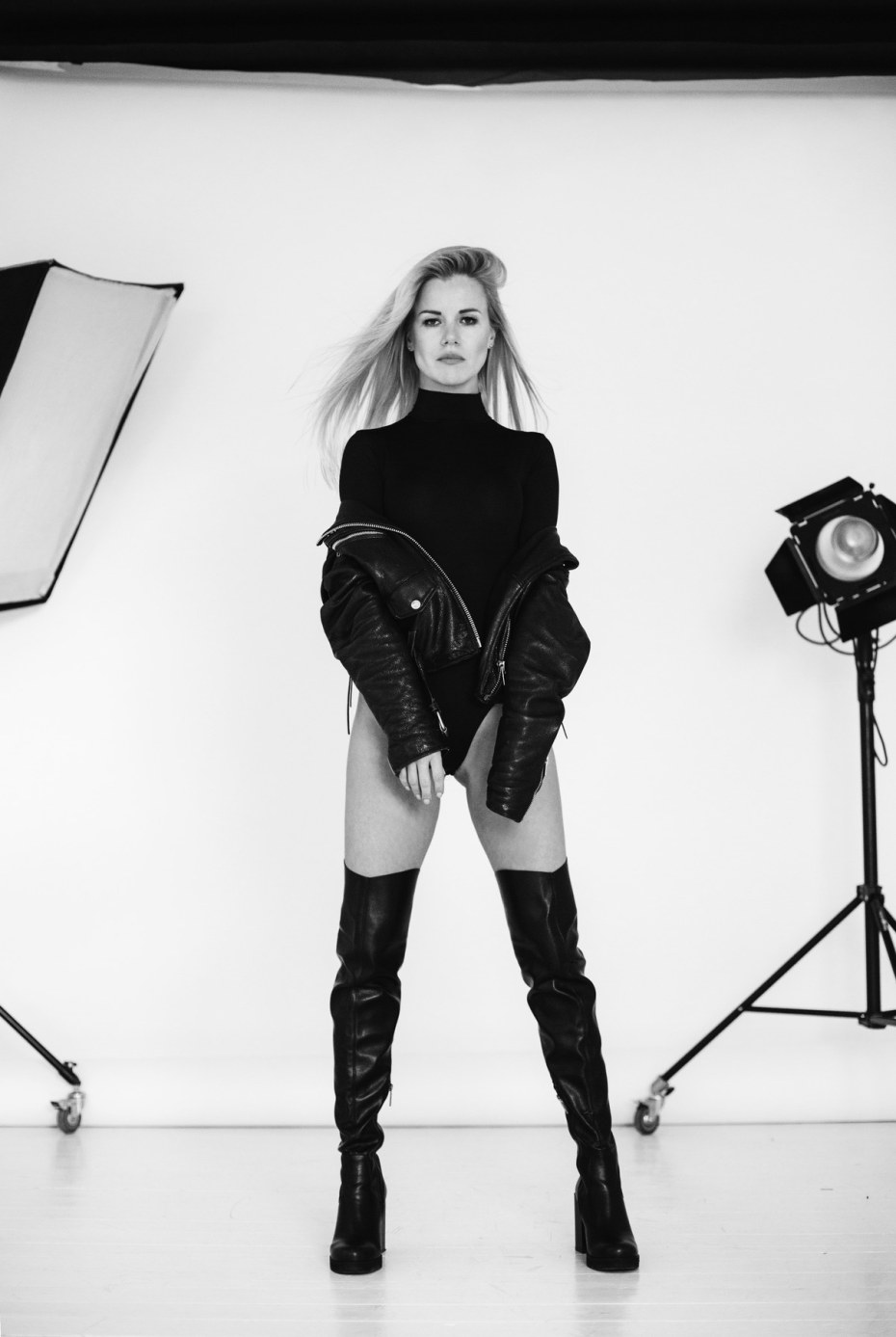 Кира Кауфман постельные сцены