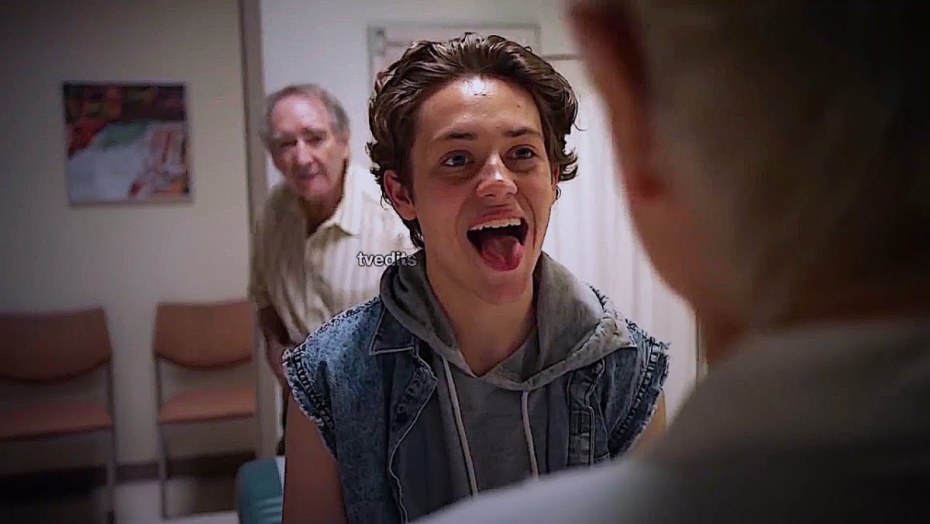 Итан Каткоски в сериале бесстыжие