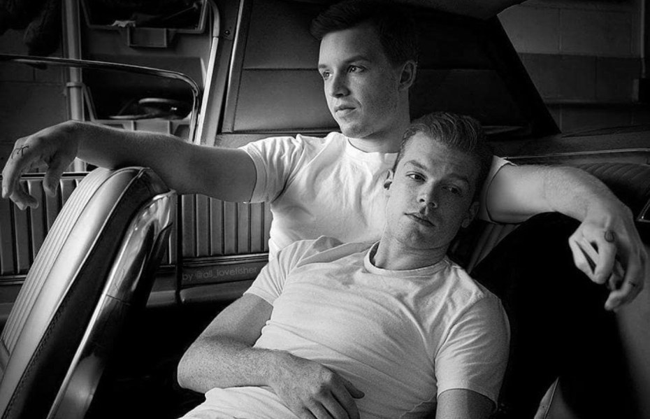 Ноэль Фишер и Камерон Монахэн 2018