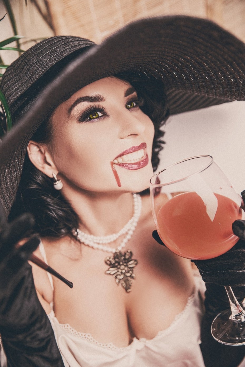 Китана из мортал комбат