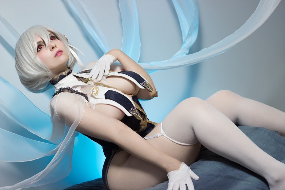 Уэнздей Аддамс 18 +