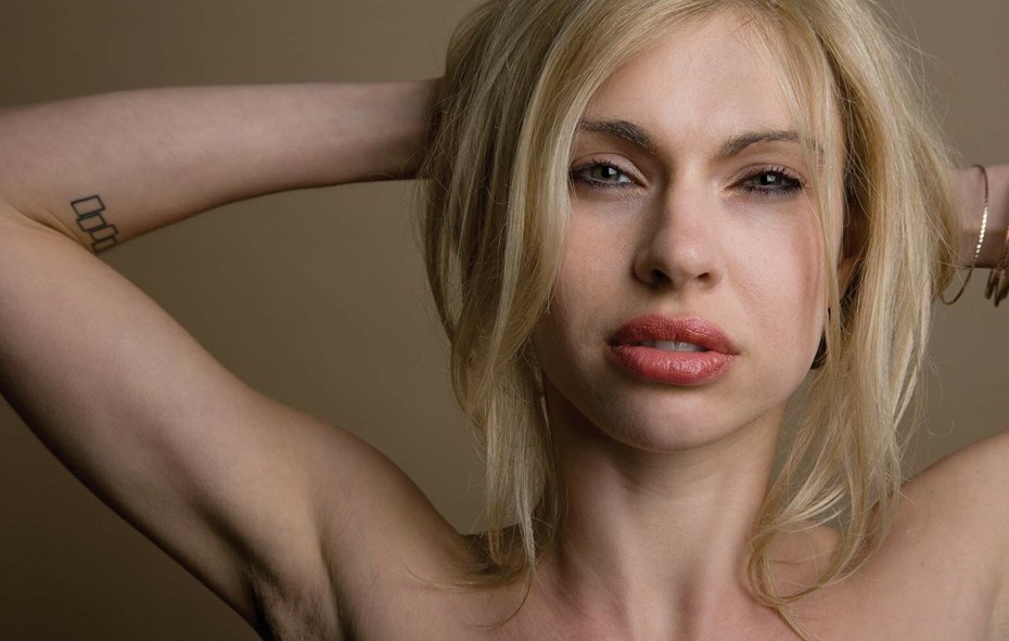 Яна Палласке ножки