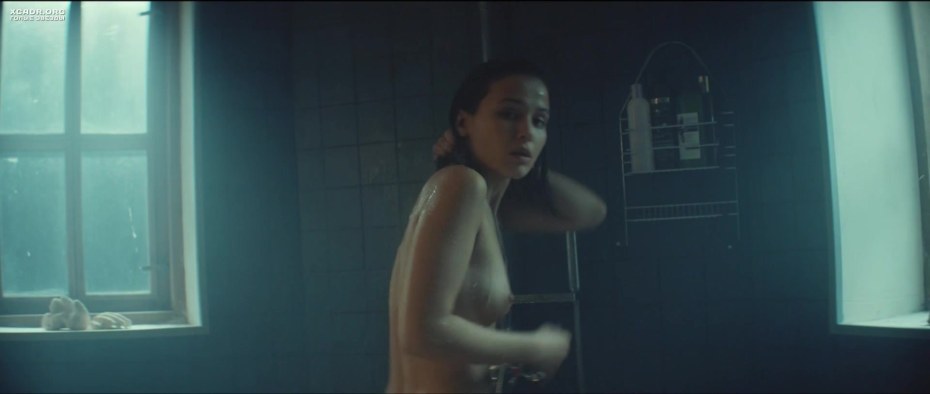 Любовь аксёнова сиськи