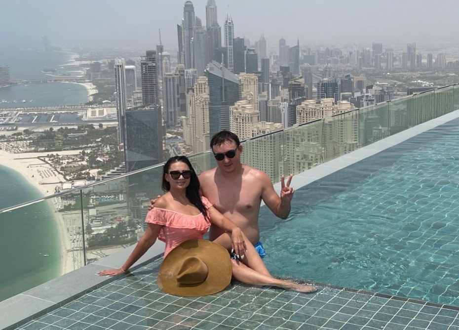 Мадина Садвакасова в купальнике