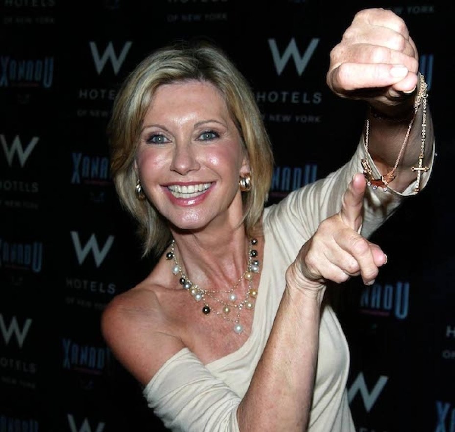 (2) Оливия Ньютон-Джон