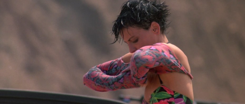 Лори петти в фильме на гребне волны