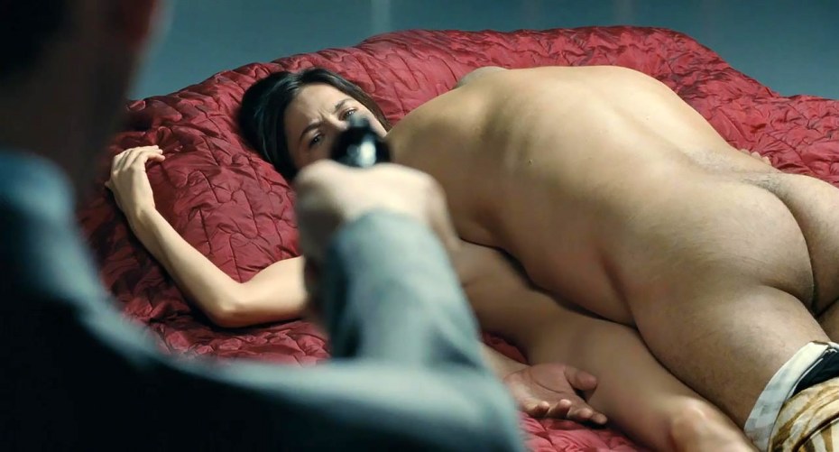 Голая Елена Анайя кожа в которой я живу