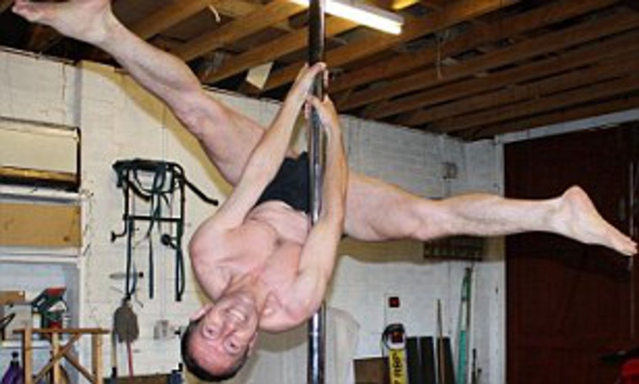 Девушка на пилоне референс