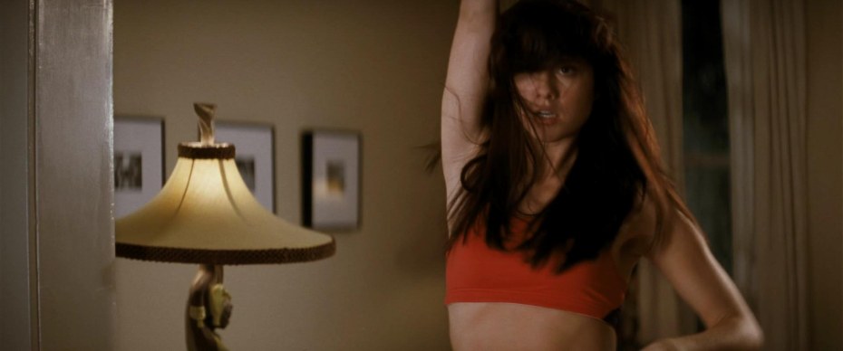 Мэри Элизабет в бикини