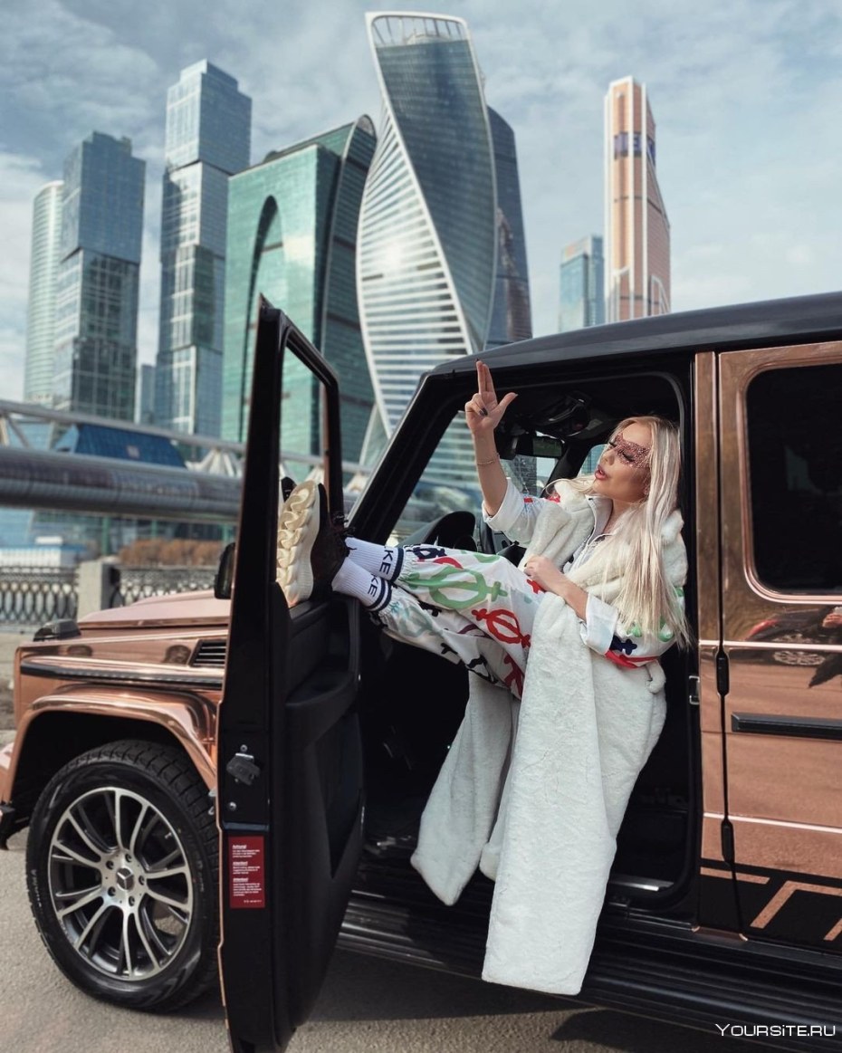 Карина кросс 2022