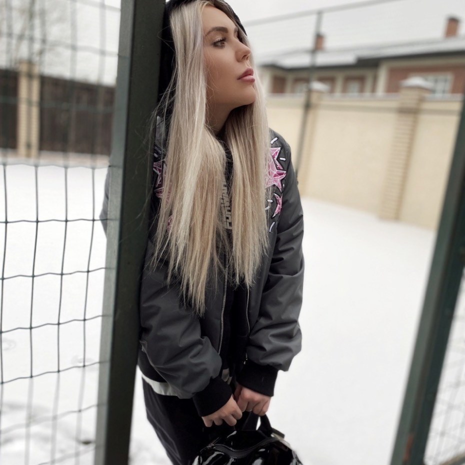 Карина кросс