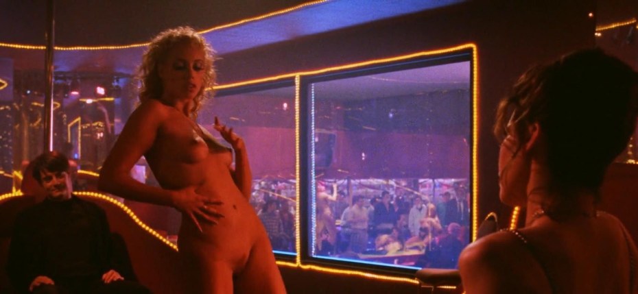 Элизабет Беркли горячие