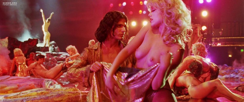 Шоугелз 1995 Элизабет Беркли=порно