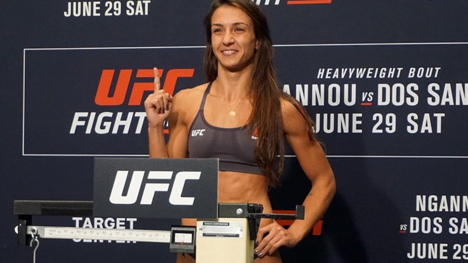 Американка боец UFC пейдж Ванзант