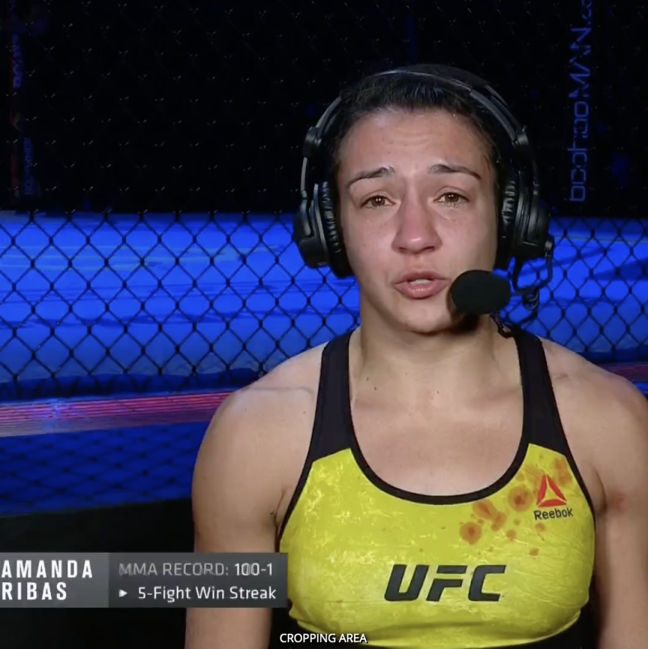 Канадская фитнес модель Аманда ли