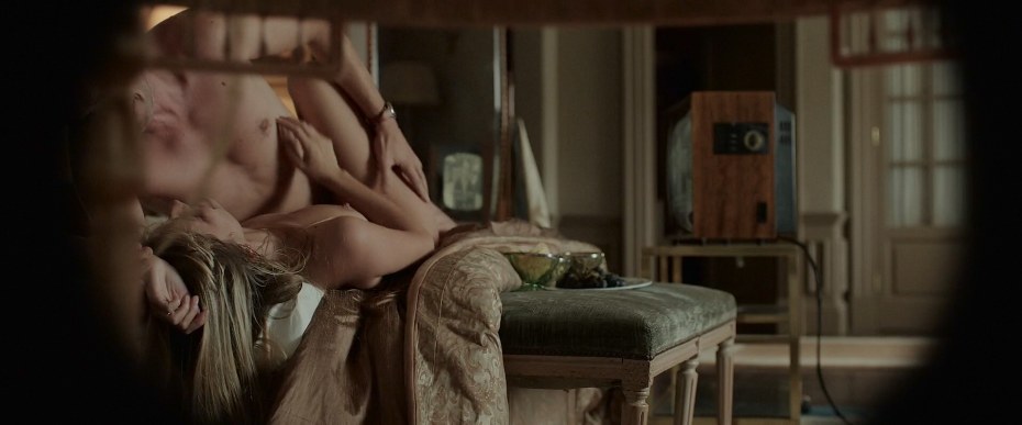 Мелани Лоран голая в фильмах