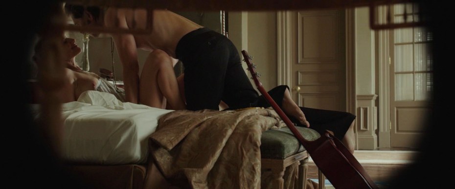 Мелани Лоран голая в фильмах