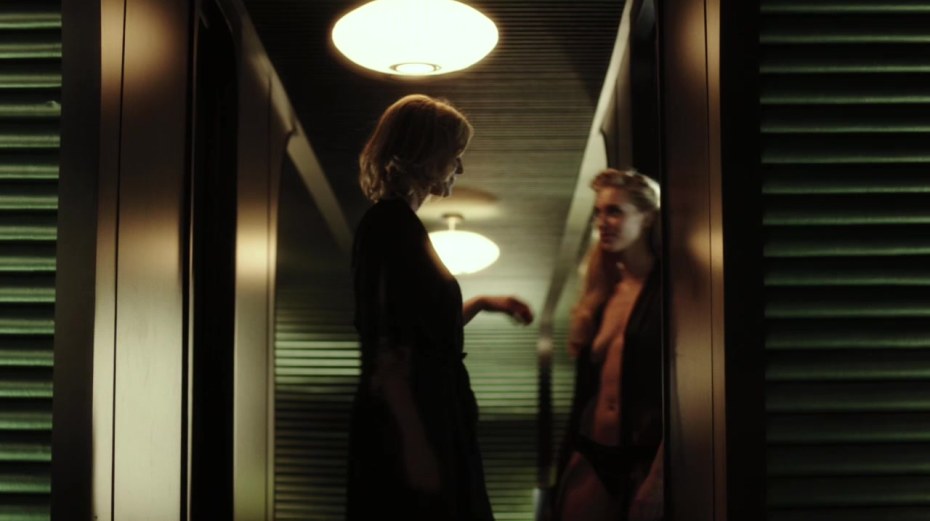 Джессика Сайпос Maxim