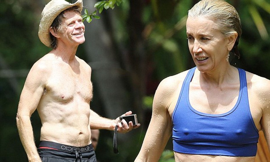 Эмили Бетт Рикардс анал