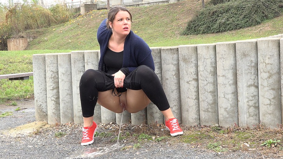 Толстуха спалила трусики