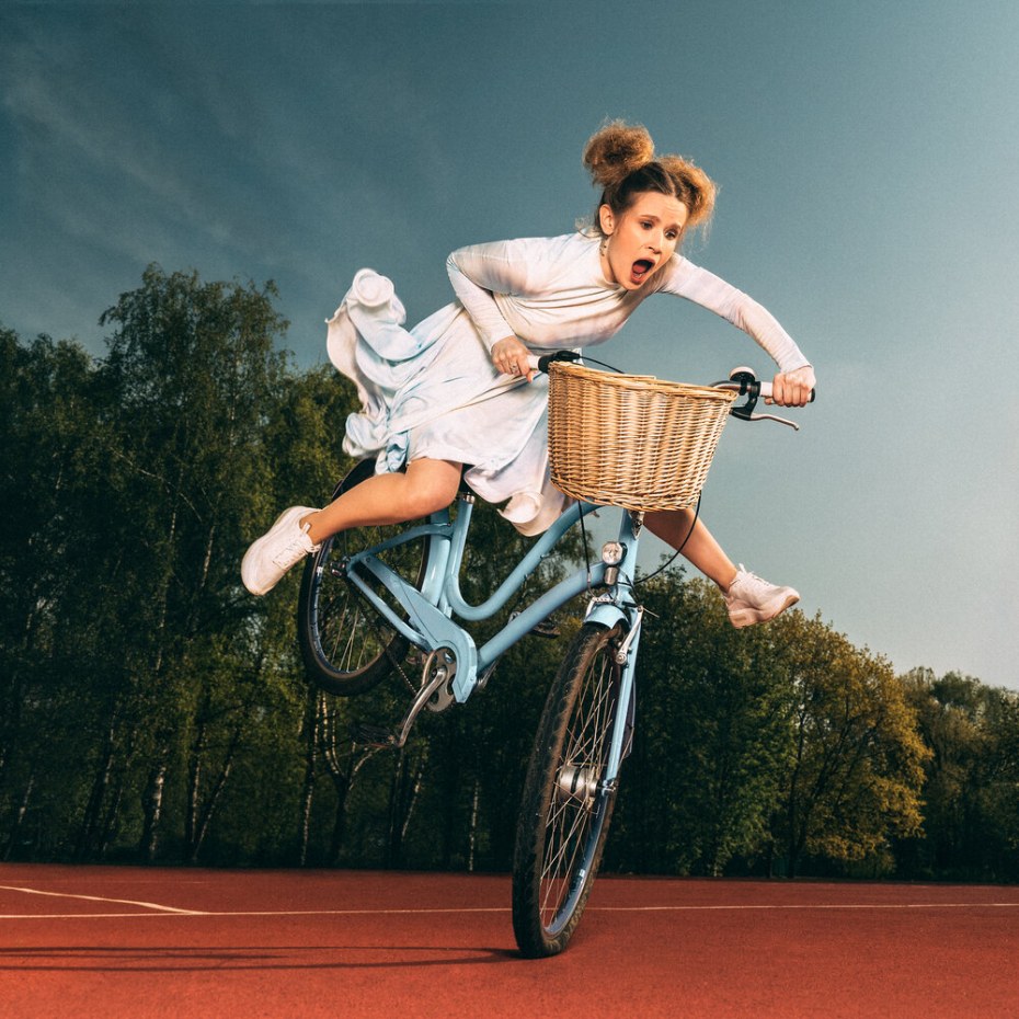 Монеточка падать в грязь обложка