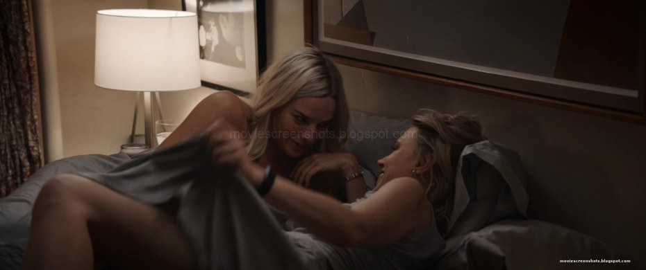 Марго Робби и Кара Делевинь