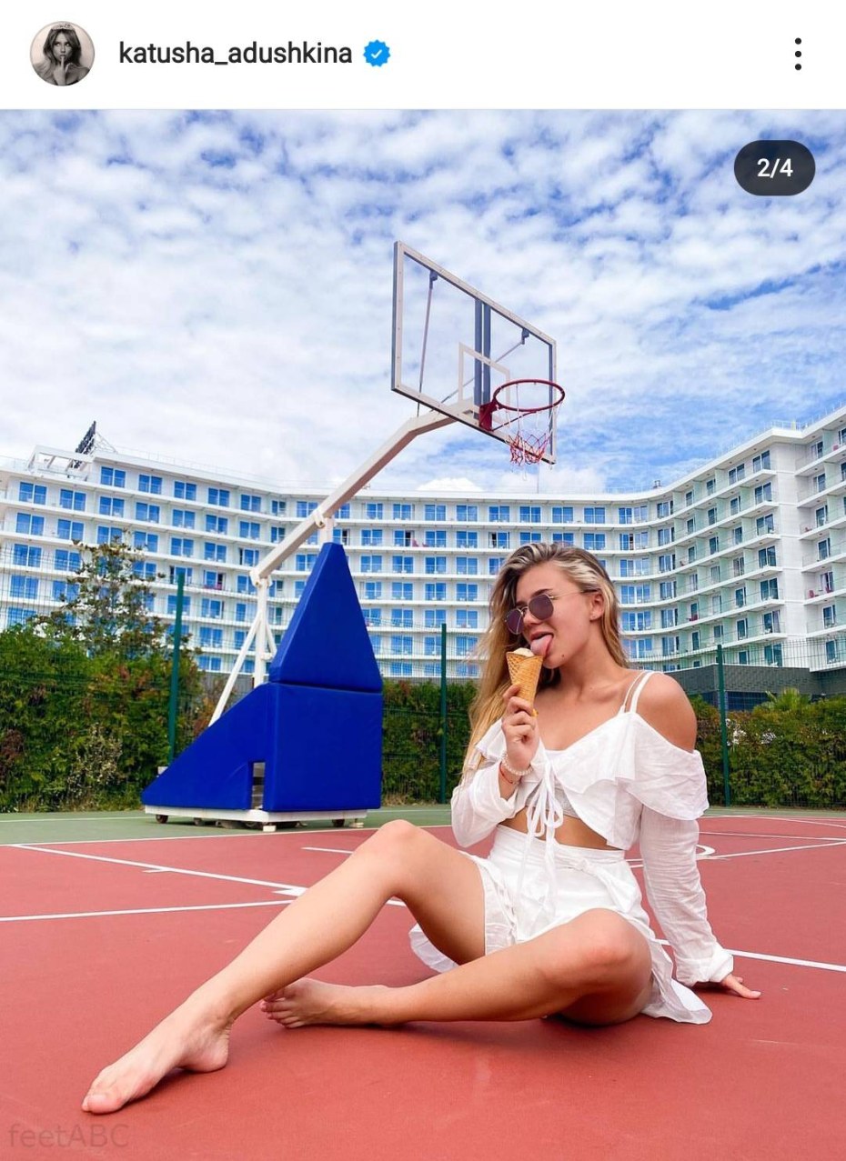 Адушкина Катя грудь 2020