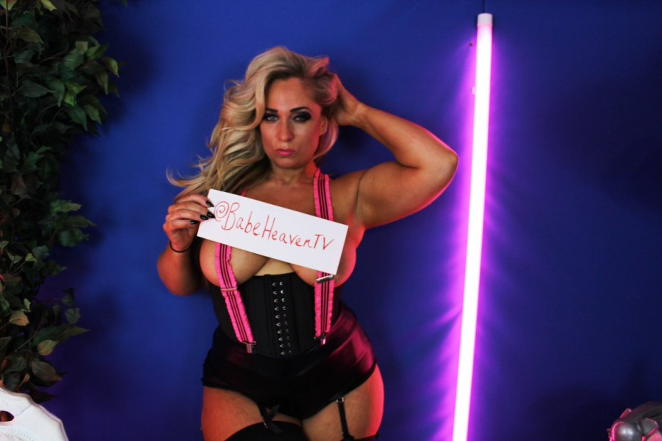 Келли Макдональд на игле голая