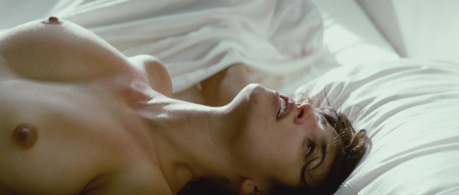 Эротические фильмы с Renae Cruz