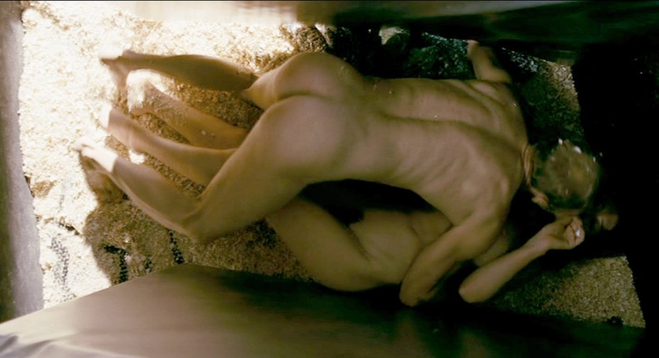 Даниэла Устинова голая