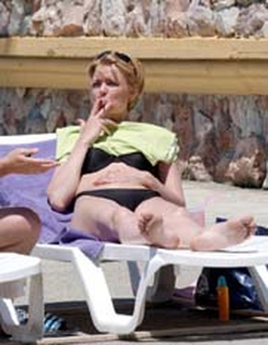 Юлия Меньшова в купальнике