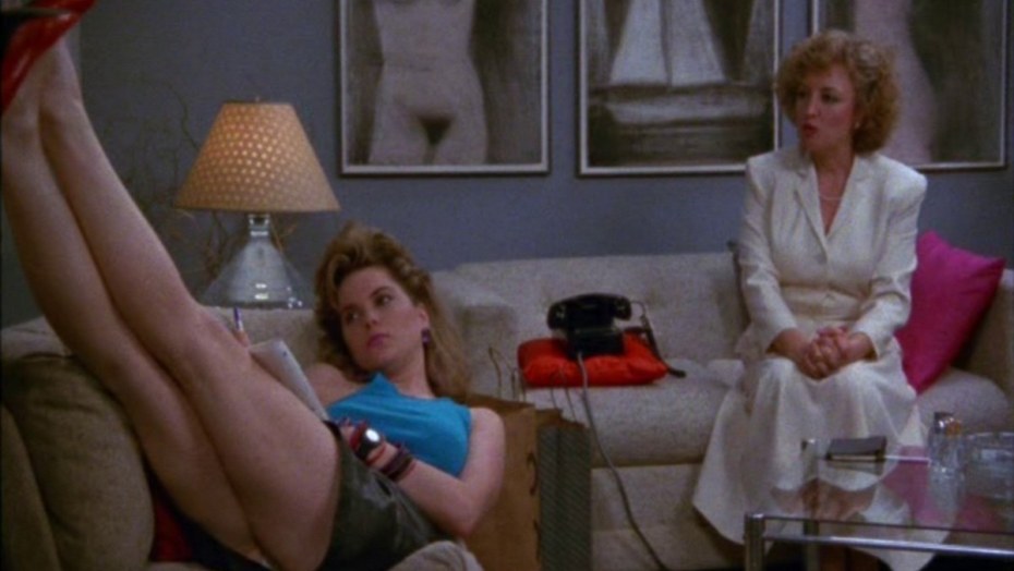 Под юбкой в художественных фильмах