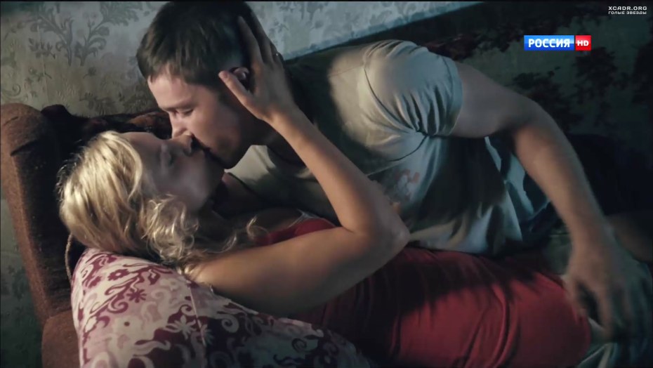 Дженнифер Лоуренс раздвинула