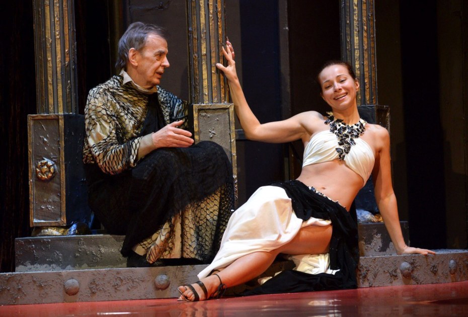 Екатерина Гусева в спектакле Римская комедия