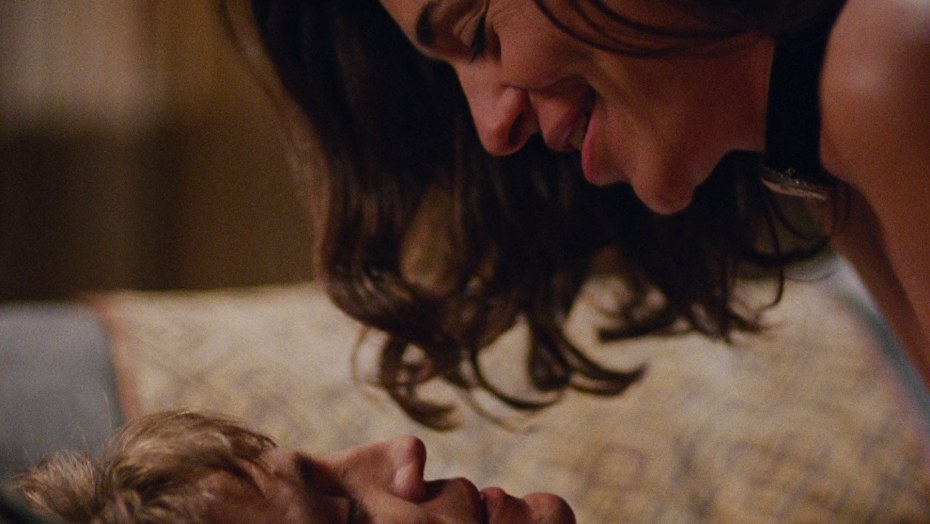 Голая Эмма Расул сцены