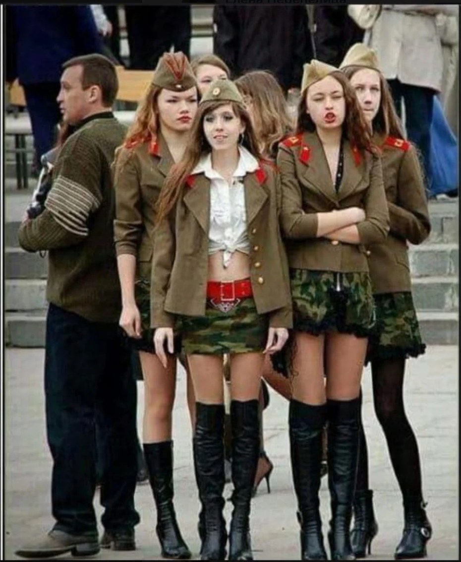 Бабка поняла что компот забродил когда дед