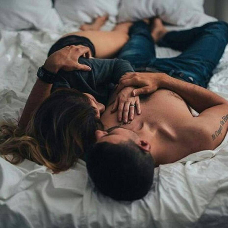 Любовь подростков в кровати