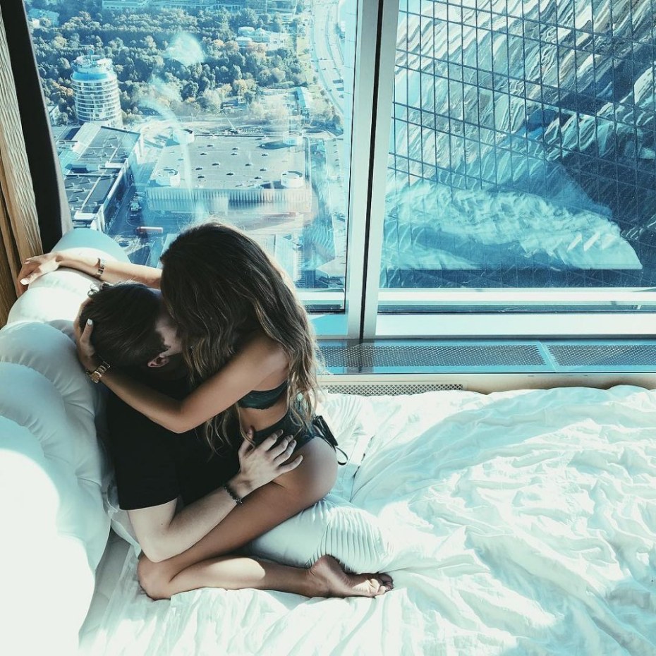 Грубый поцелуй