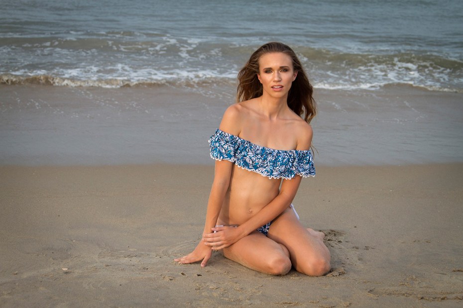 Анфиса черных горячие