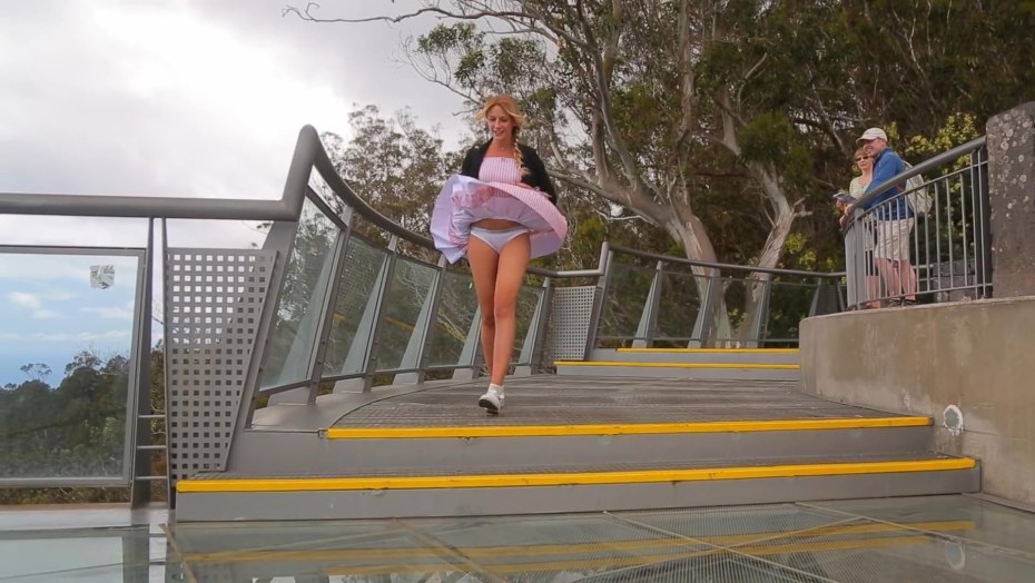 Порноактриса Леся Украинка