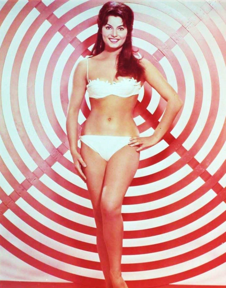 Фредерика Пеллегрини ню