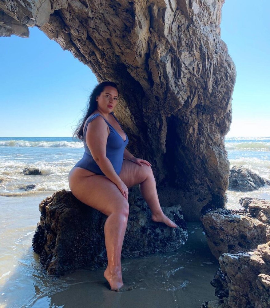 Французский поцелуй с мамой