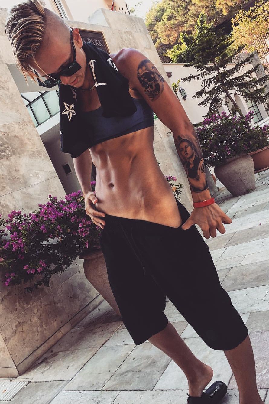 Ксения Милас