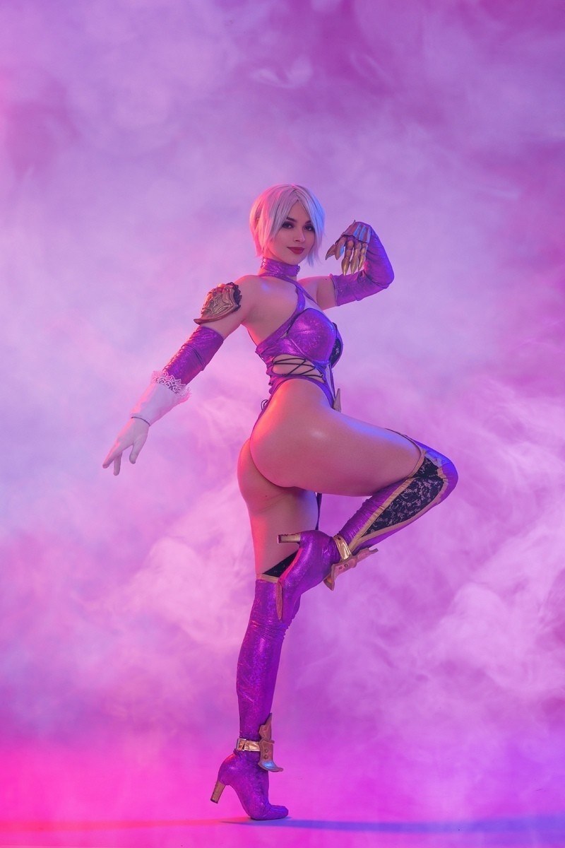 Косплеерша Женя Жук Juk