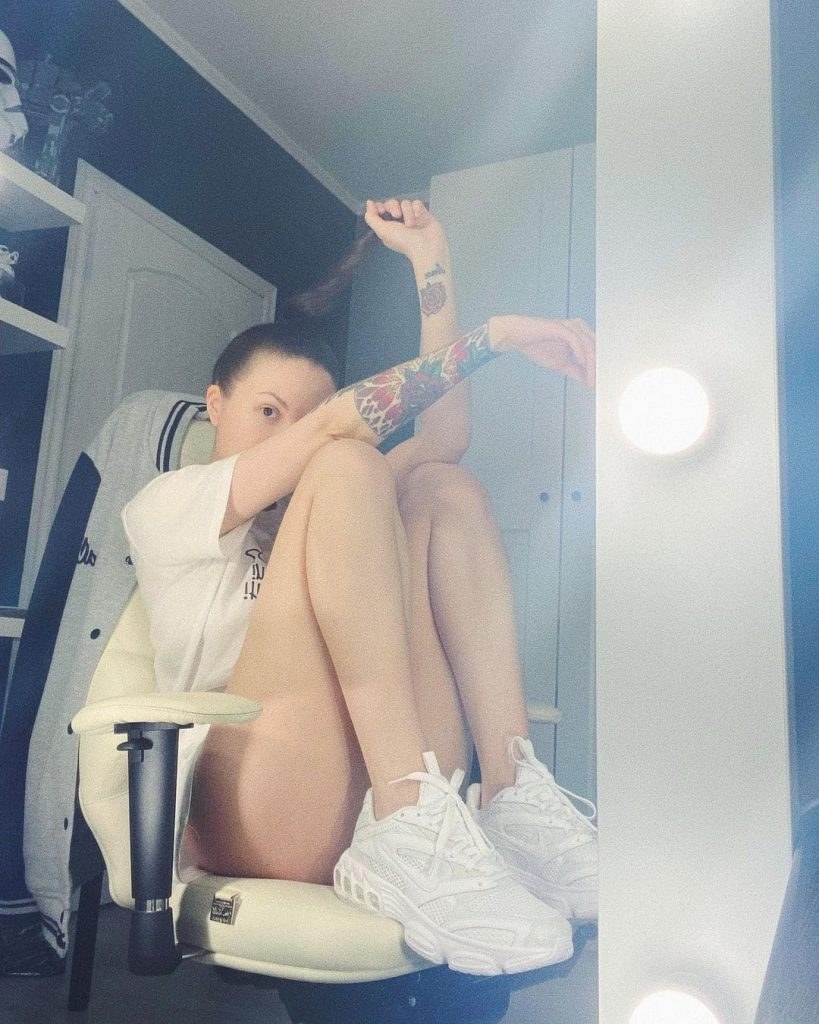 Голая Маруся Климова Maxim