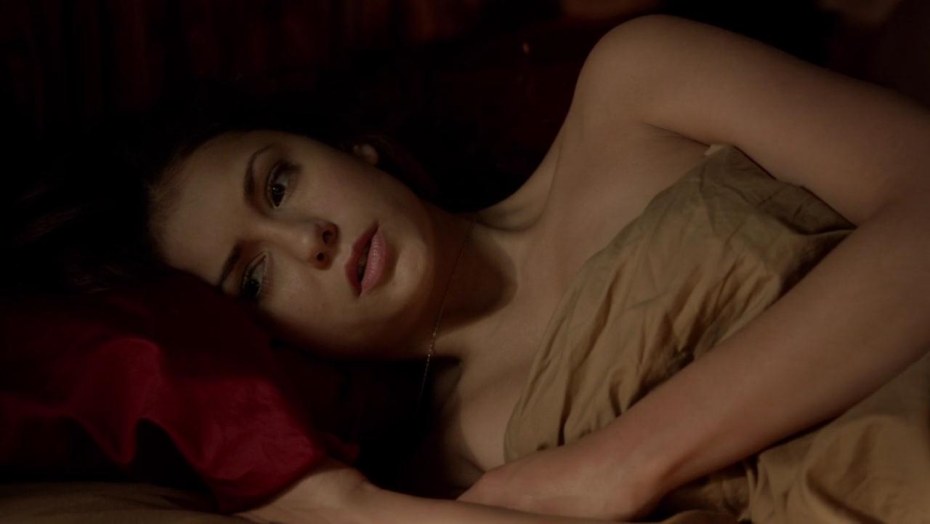 Нина Добрев hot Scene