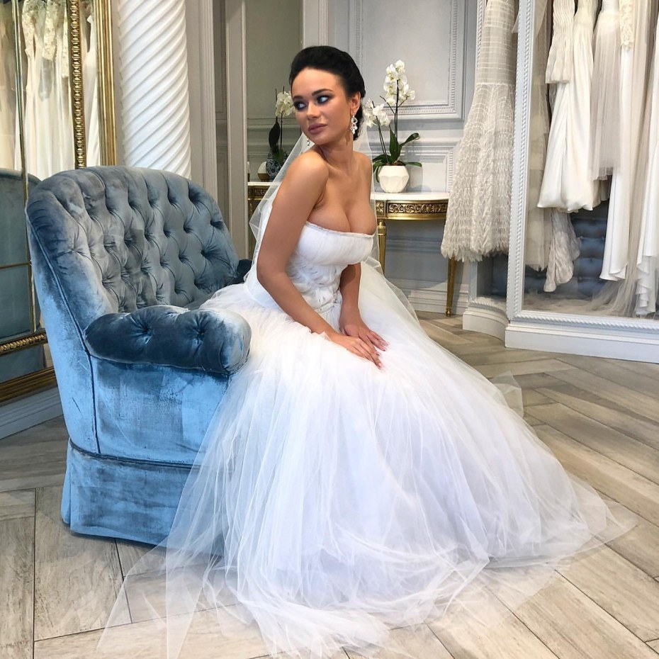 Яна Викторовна Кошкина ню