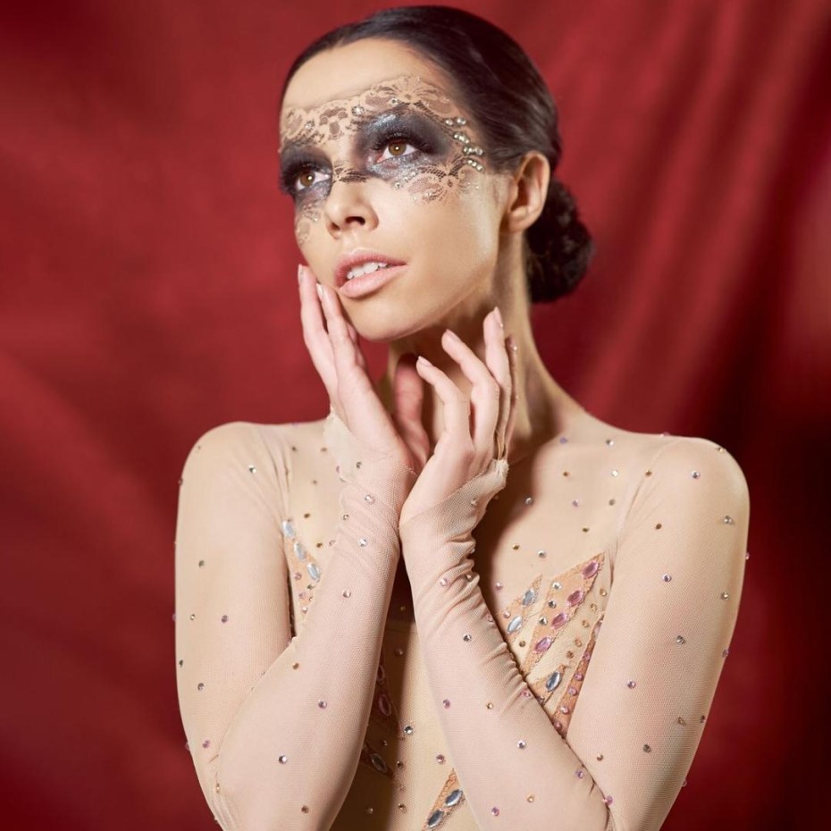 Алена Кухар АИФ