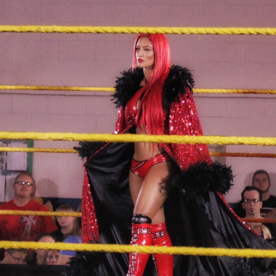 Ева Мари реслинг