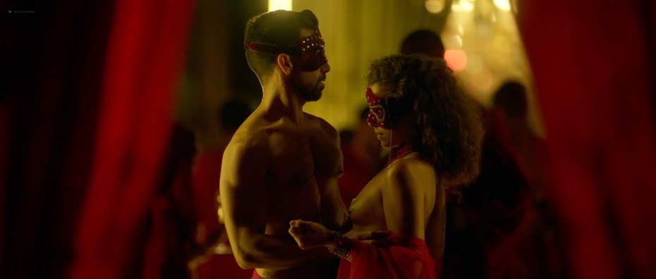 Сильвия Бурдон нагишом